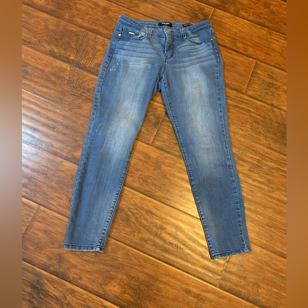 Ladies jeans sz 4 Nine West skinny ankle